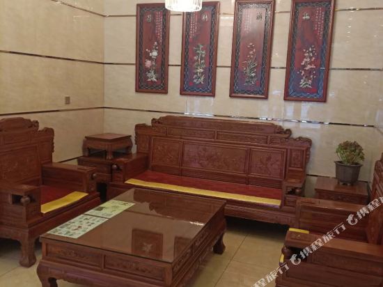 咸丰金天假日酒店