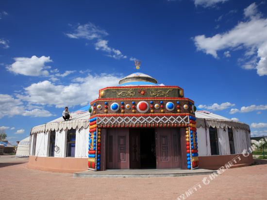 多伦白音部落生态旅游度假区