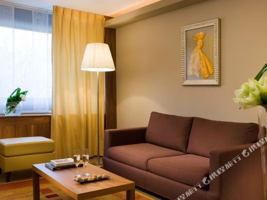 Sofitel Lyon Bellecour Room Type - Junior Suite with River View