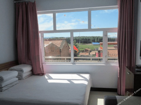 坝上草原月亮庄园农家院