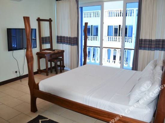 Cowrie Shell Beach Apartments Room Type - One-Bedroom Apartment Cowrie Shell Beach Apartments Room Type - One-Bedroom Apartment