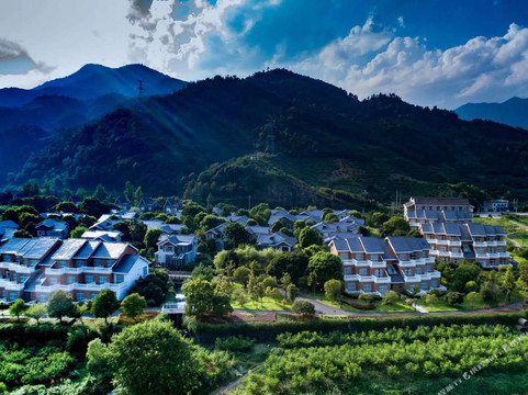 溪口银凤旅游度假村