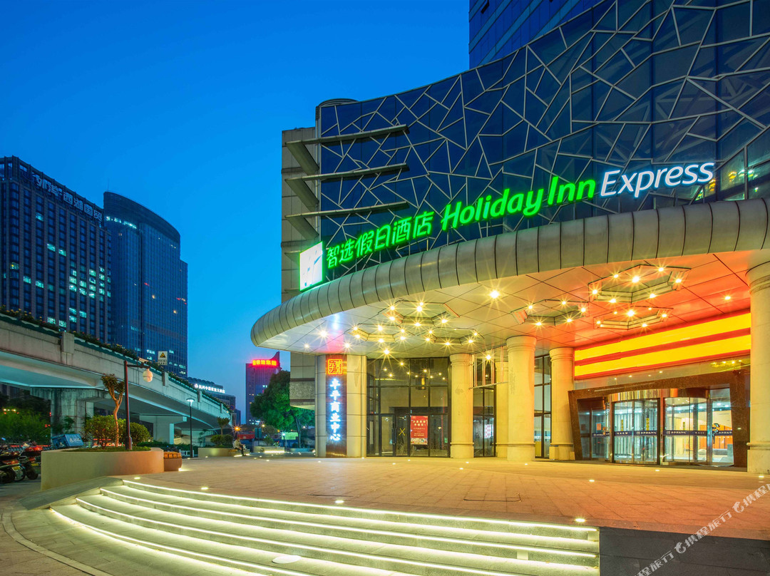 红楼大酒店主图