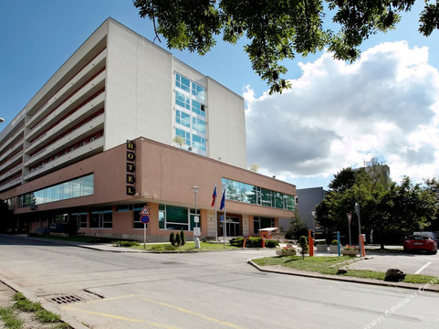 布尔诺酒店住宿-阿万蒂酒店