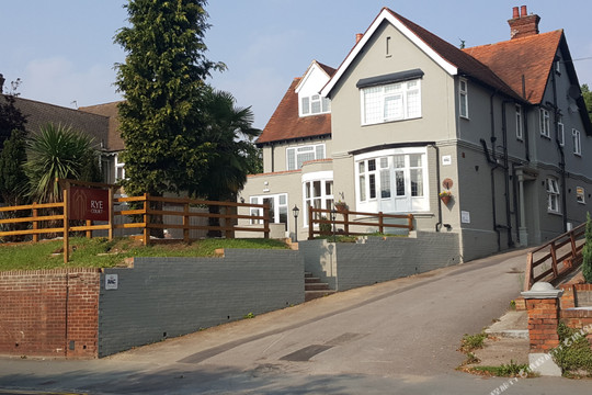 Hughenden Valley酒店住宿-Rye Court Hotel