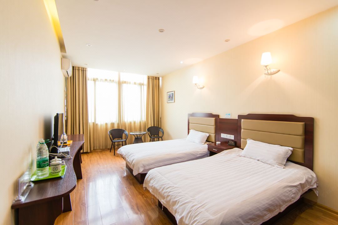 ใกล้ถนนหมายเลข 205