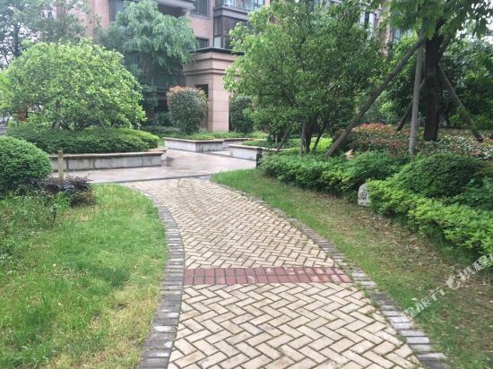 宁波温馨复式公寓