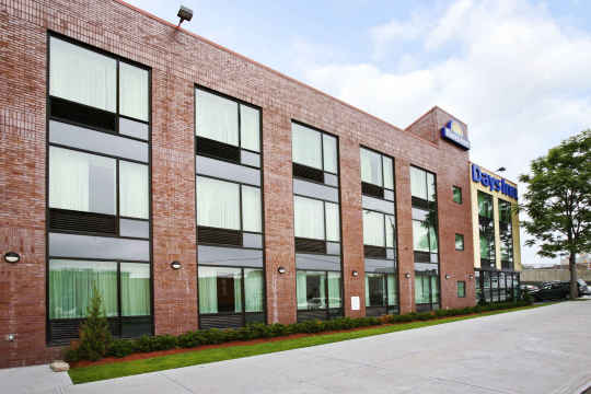 布朗克斯戴斯酒店-近体育场-官方