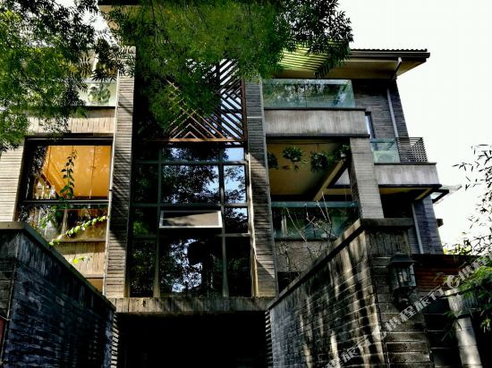 小隐青城叠拼别墅(都江堰青山路店)