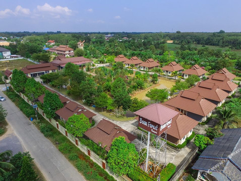 叻德蓬酒店住宿-Boom Forest Resort