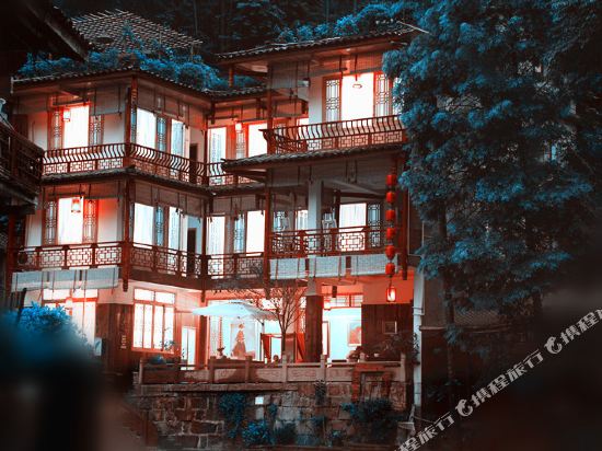 古桥画廊客栈(上里古镇空山鸟语店)