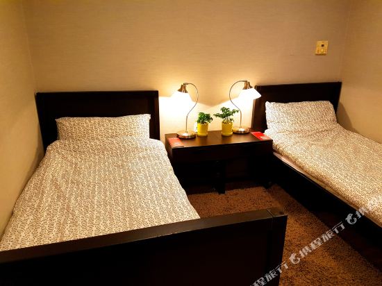 Forêt Guest House Room Type - Twin Room