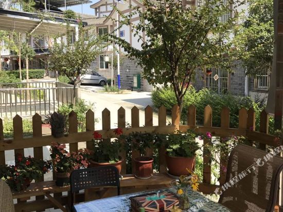 青城山青景小筑复式公寓