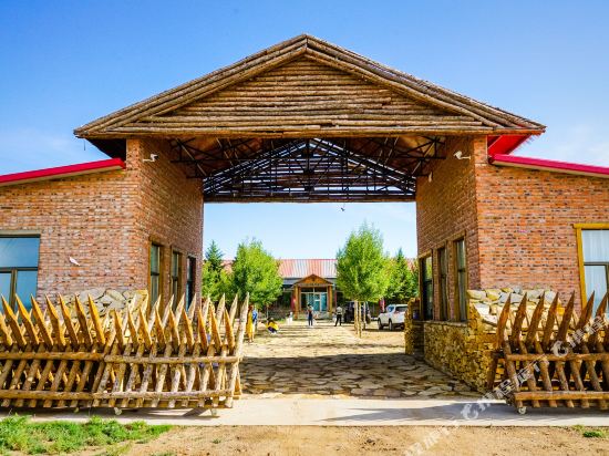 多伦鸿舟度假村