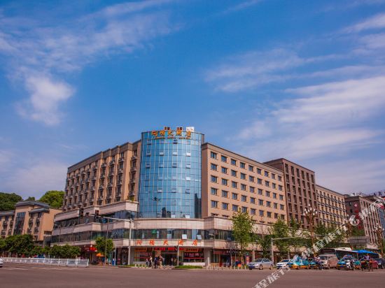 南充向阳大酒店