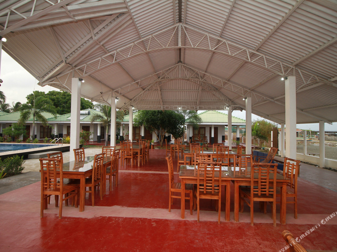 Karaitivu酒店住宿-OYO 255 Atara Lagoon