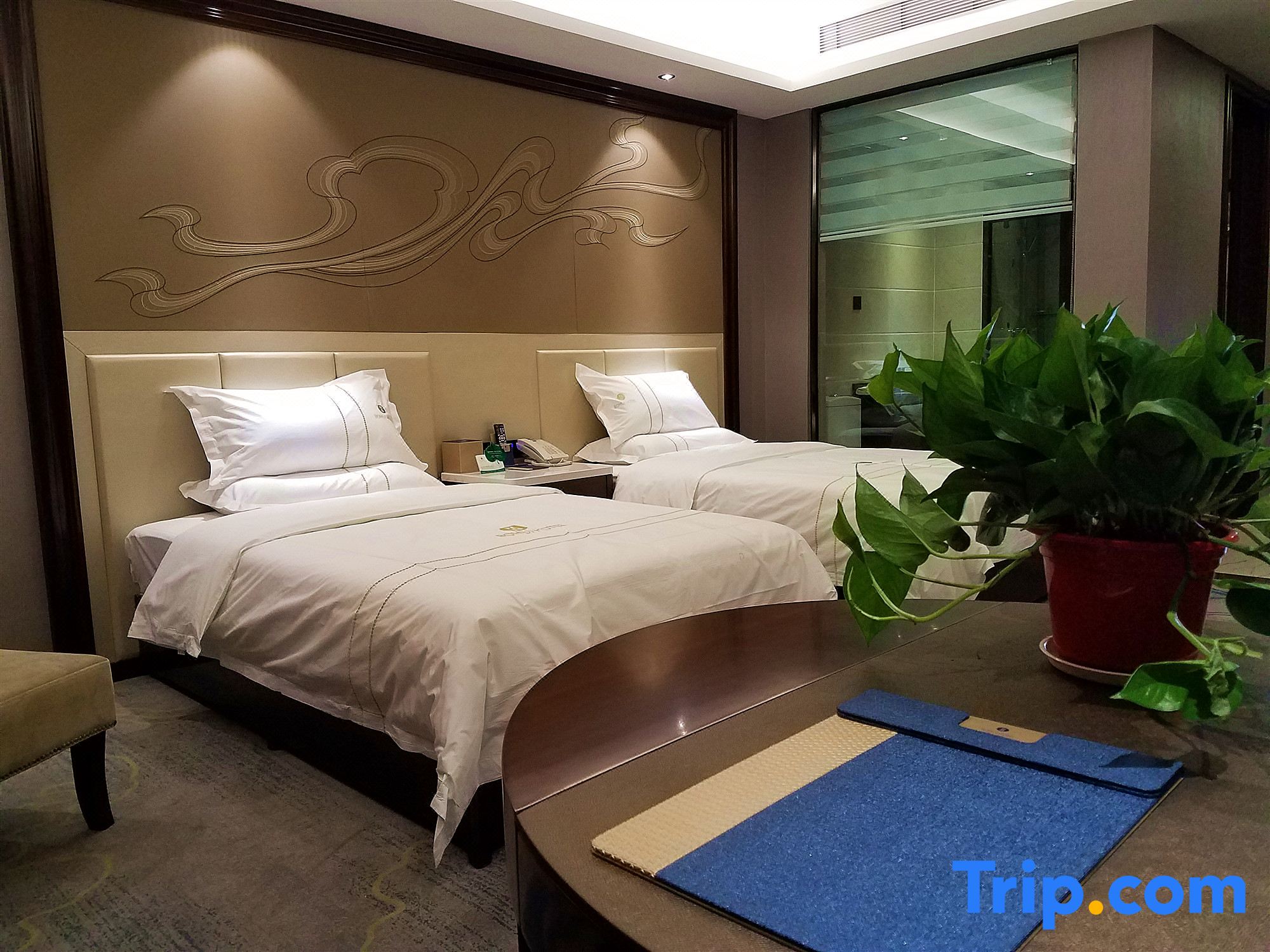 Dunhuang Bohui Wenhua Hotel (Shazhou Night Market Branch)
