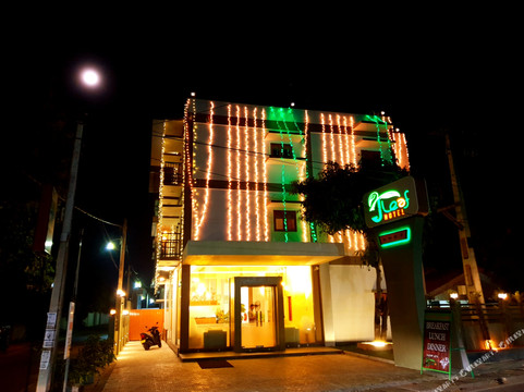 Kudapaduwa酒店住宿-J Leaf Hotel
