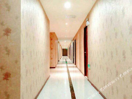 常熟优客主题酒店