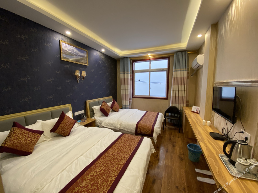 雅江友豪商务宾馆主图