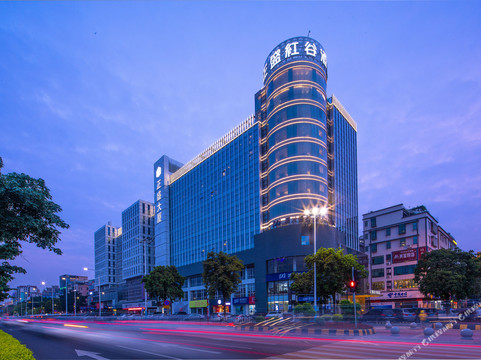 正盛红谷酒店(广州融创文旅城花都广场地铁站店)主图