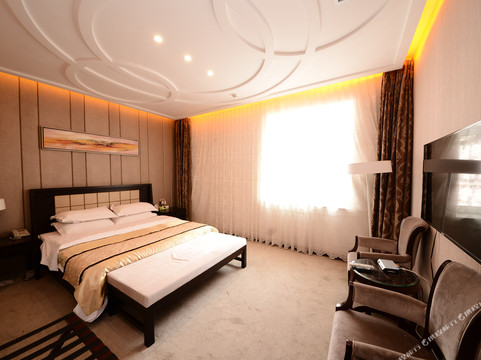 鸡西柏宁假日酒店