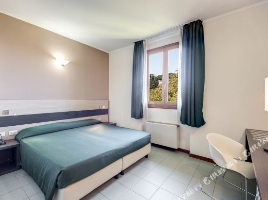 Hotel Alba Roma Room Type - Double or Twin Room Hotel Alba Roma Room Type - Double or Twin Room