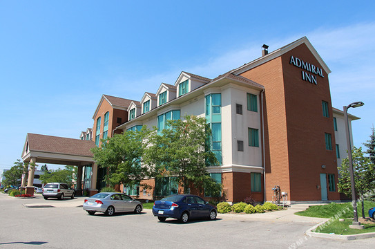 Admiral Inn & Suites