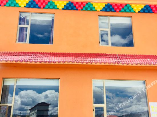 红原藏红花酒店