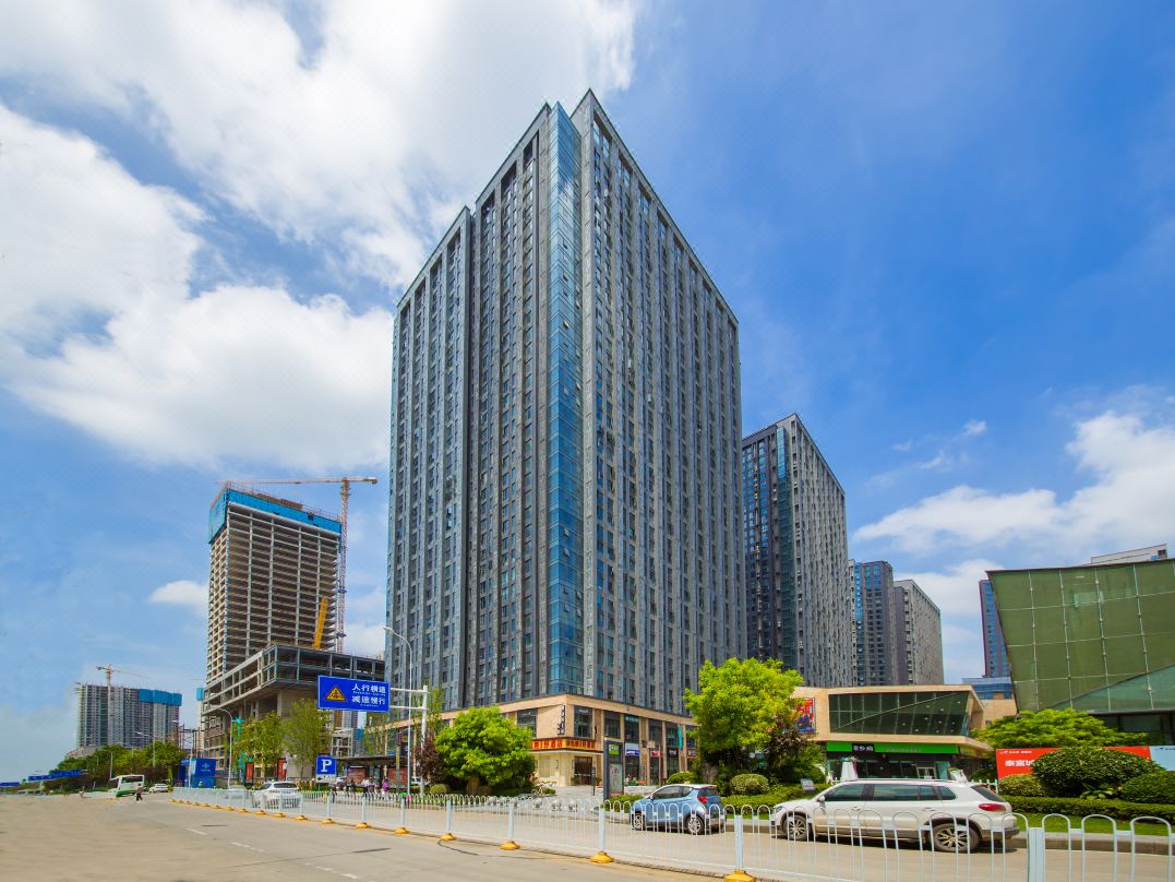 Vienna 3 Best Hotel (Yaxin Hospital Aeon Mall)