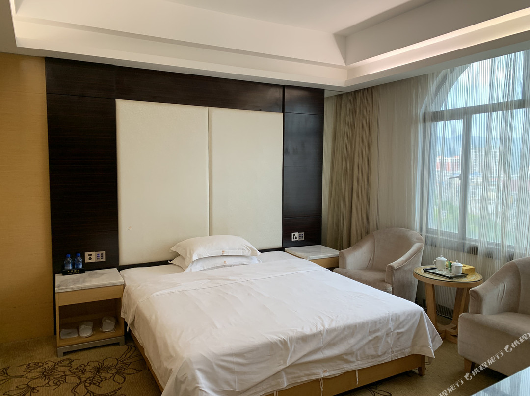 新田华湘大酒店