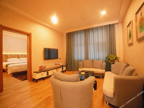 镇平石佛寺听玉国际酒店