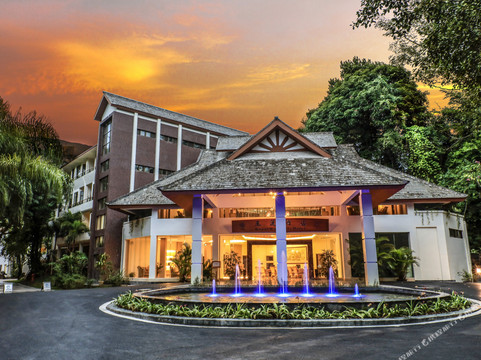 Ban Boun-Nua酒店住宿-王莲酒店