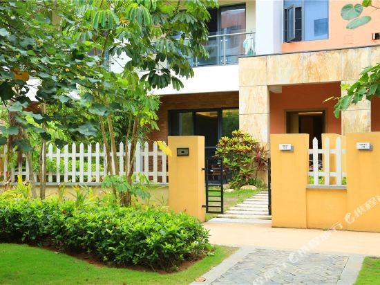 艾豪公寓(万宁神州半岛店)