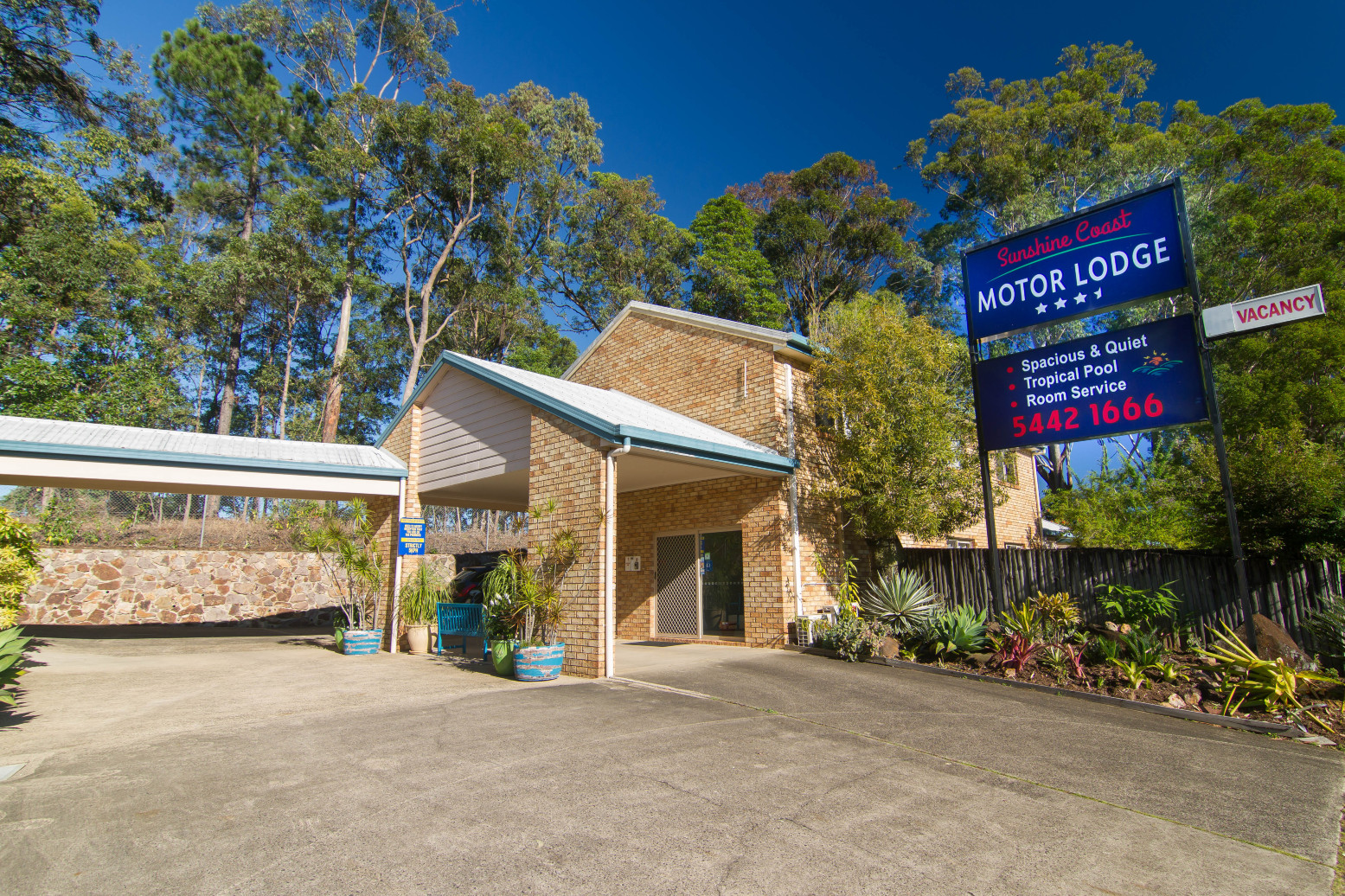 阳光海岸汽车旅馆-官方