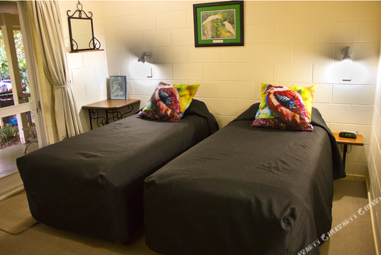 Tinaroo酒店住宿-Kookaburra Lodge Motel Yungaburra