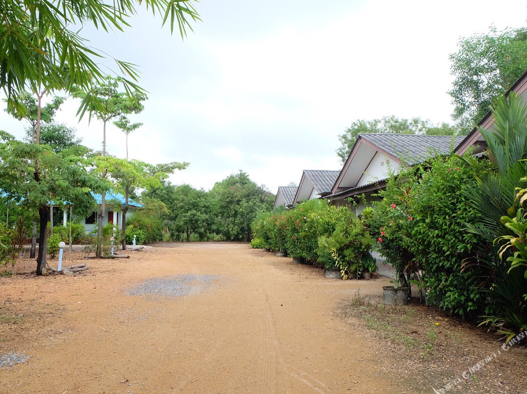Baan Pak Suan Kaset度假民宿