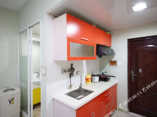 吉林他她日租房公寓