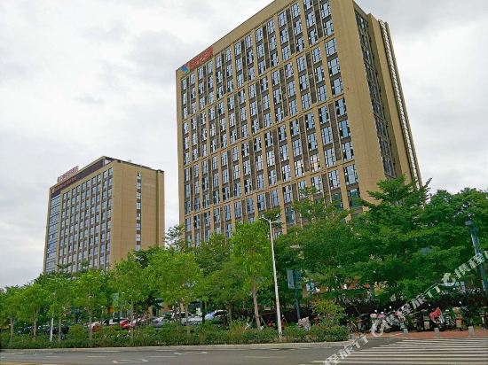 福州奥体清新小复式公寓