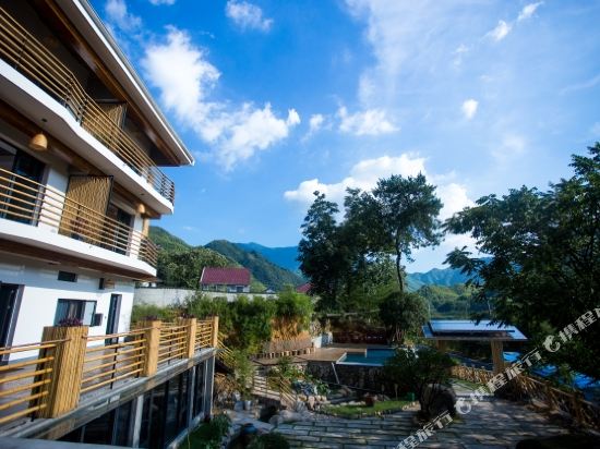 安吉风轻扬民宿