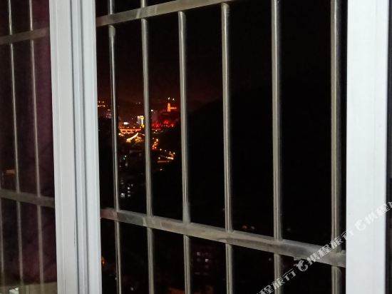 白瑞公寓(延安2号店)