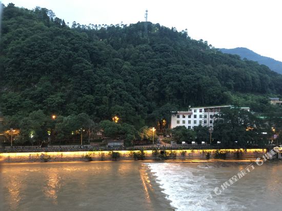 马边金外滩商务酒店