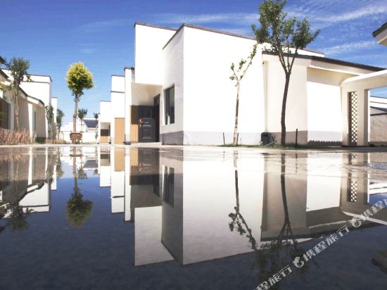 克拉玛依乌尔禾15号院公寓