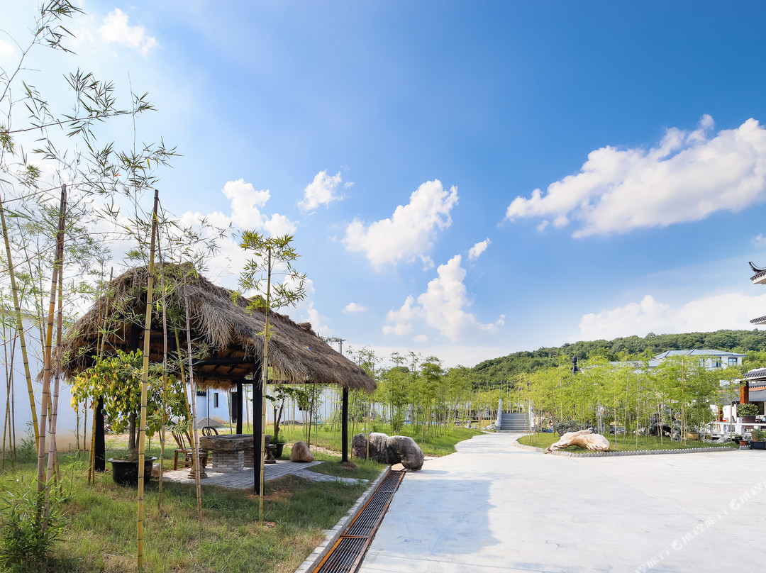 微泮·富春山居茗宿（宜兴张公洞景区店）