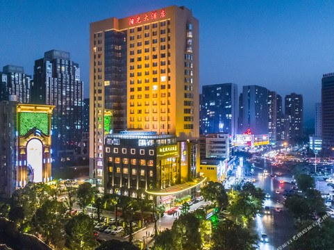 阳光假日大酒店