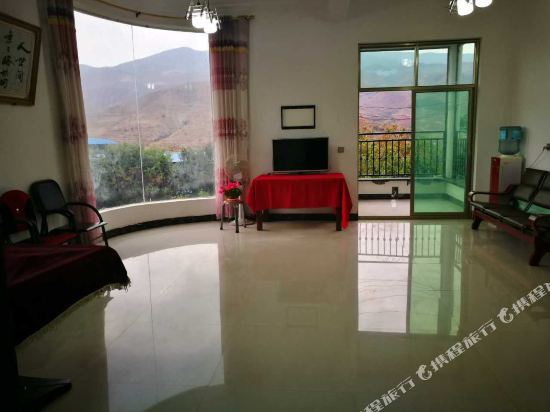 鹤庆仙客来酒家