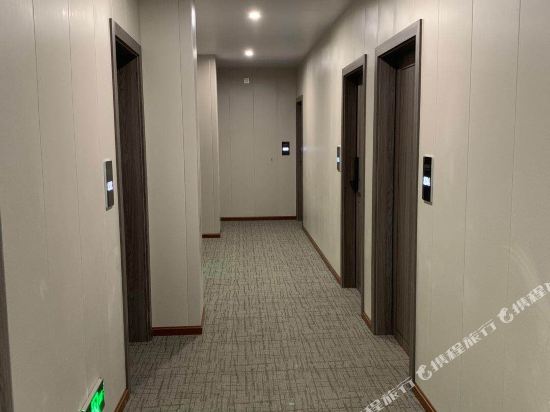 洪雅高峰大酒店