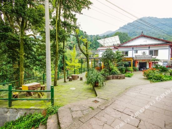 峨眉山茗秀雅休闲庄