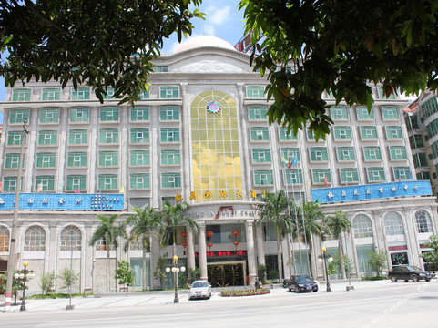 龙晶国际大酒店