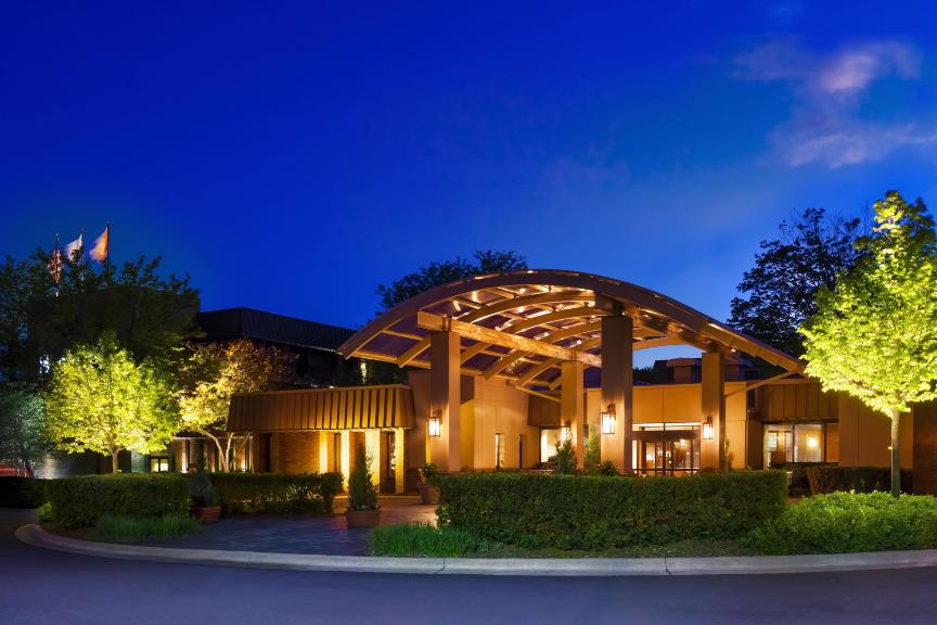 Sheraton Milwaukee Brookfield Hotel-官方